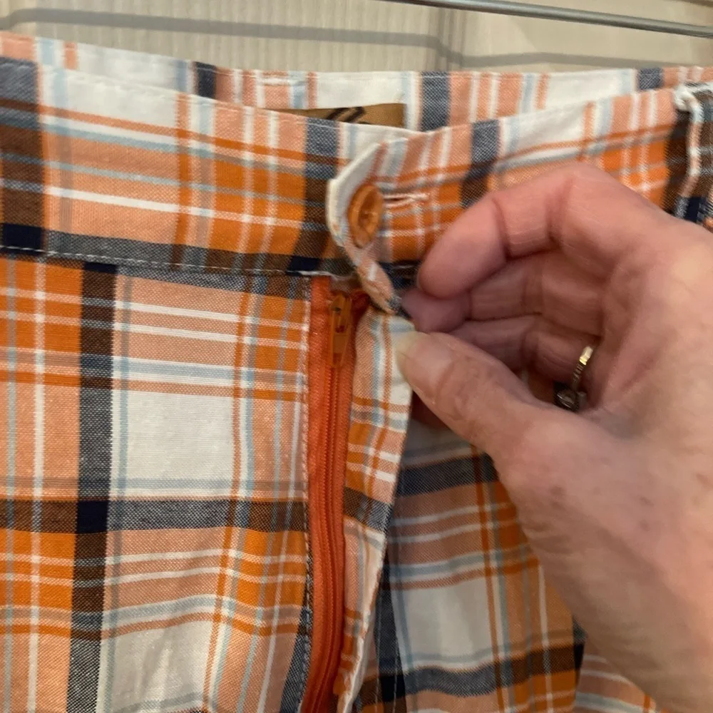 North 15 men’s orange/navy plaid hip hop streetwear 5 pocket long shorts. Sz 38